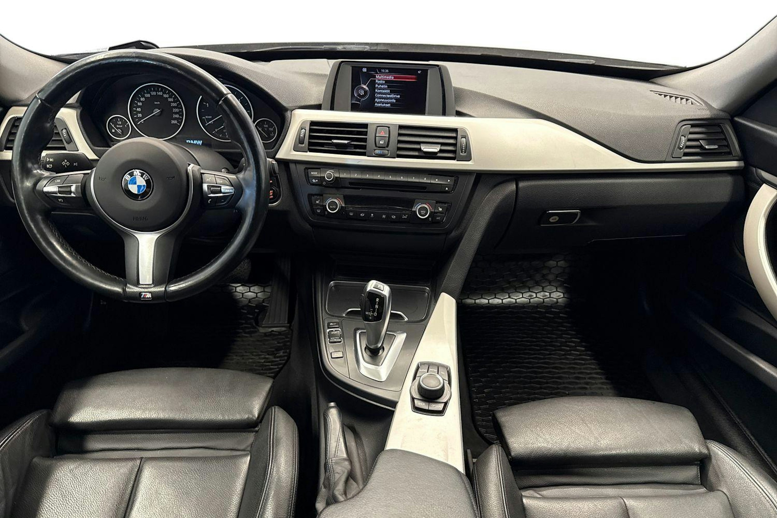 hopea BMW 320 Gran Turismo 2016 kuva 9.