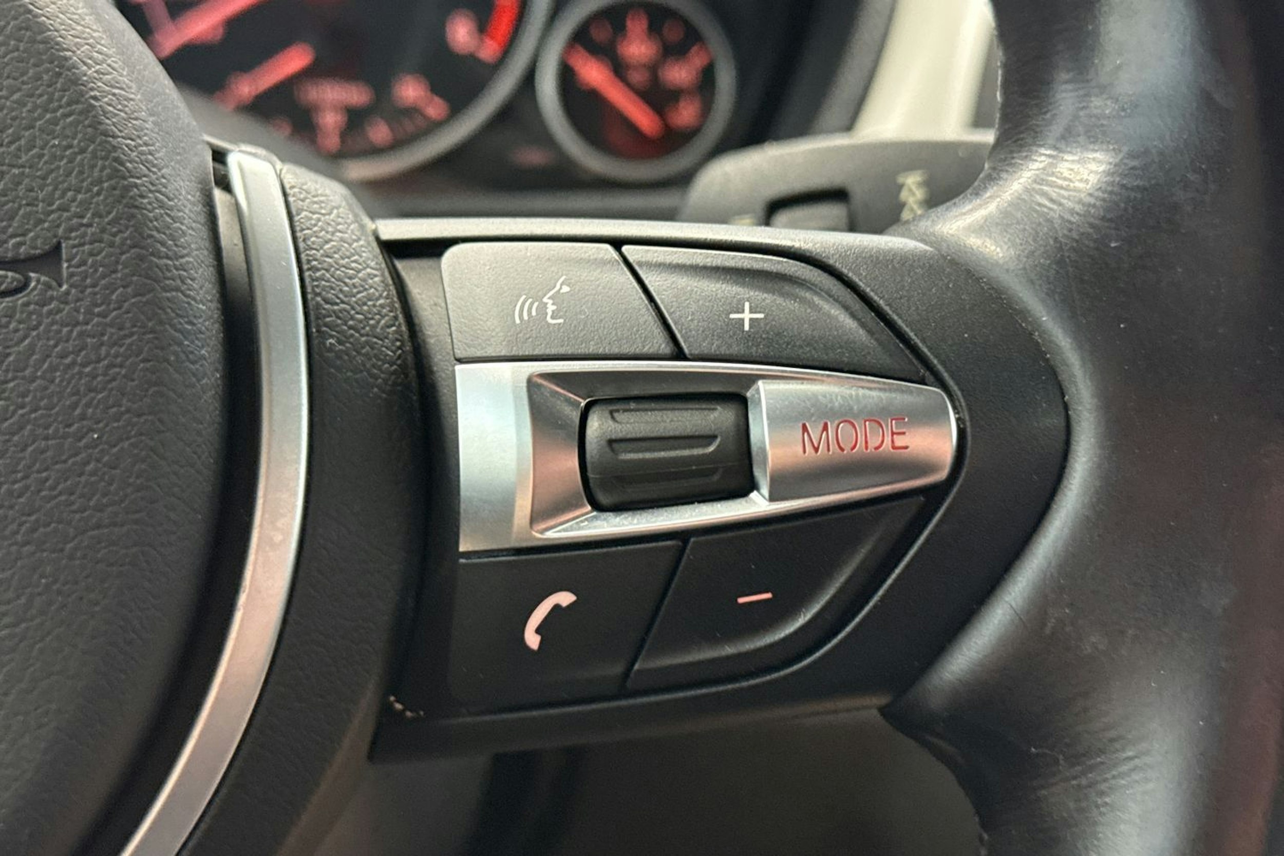 hopea BMW 320 Gran Turismo 2016 kuva 14.