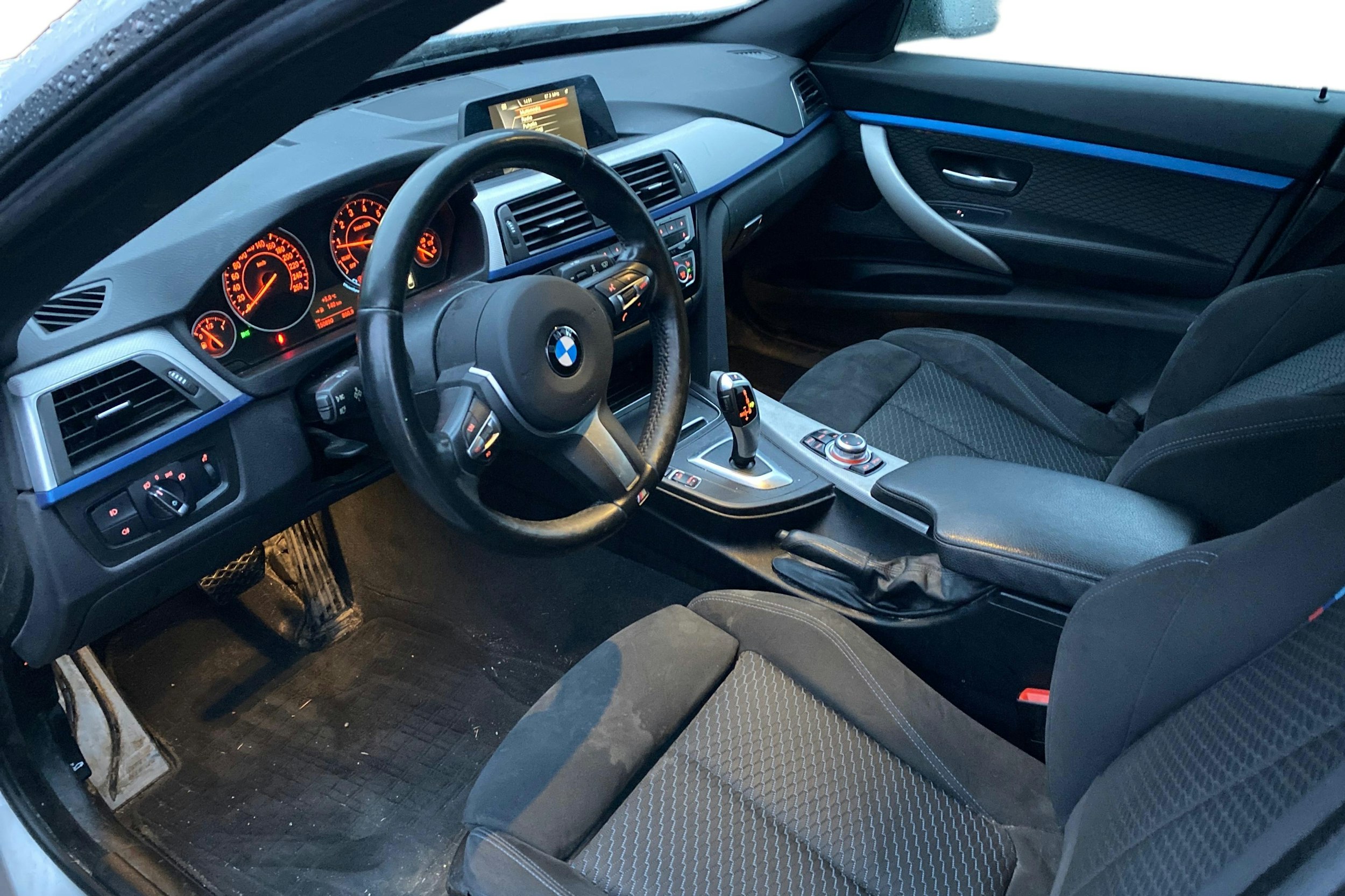 Hopea BMW 320 Gran Turismo 2017 kuva 3.