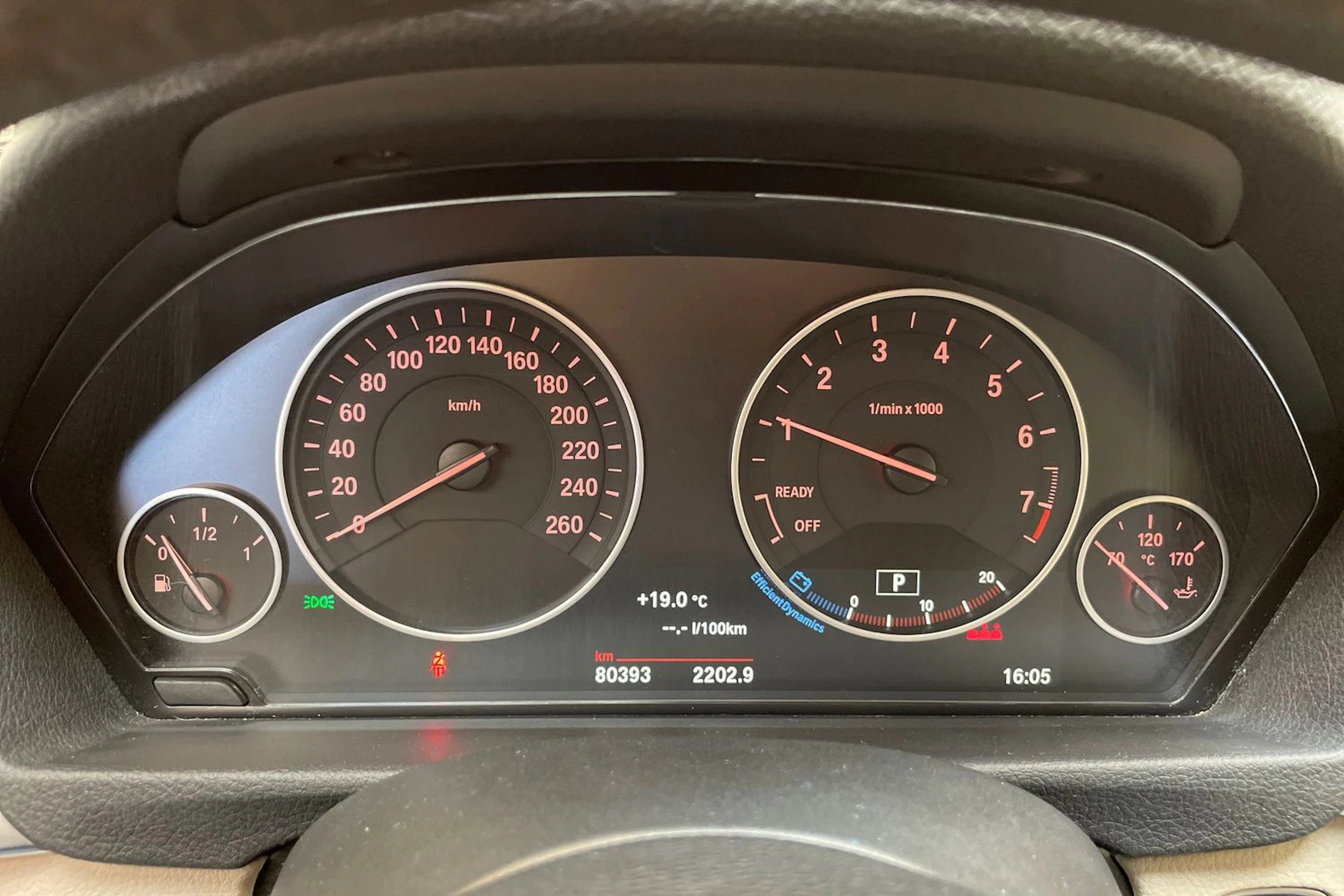 ruskea (beige) BMW 320 Gran Turismo 2017 kuva 14.