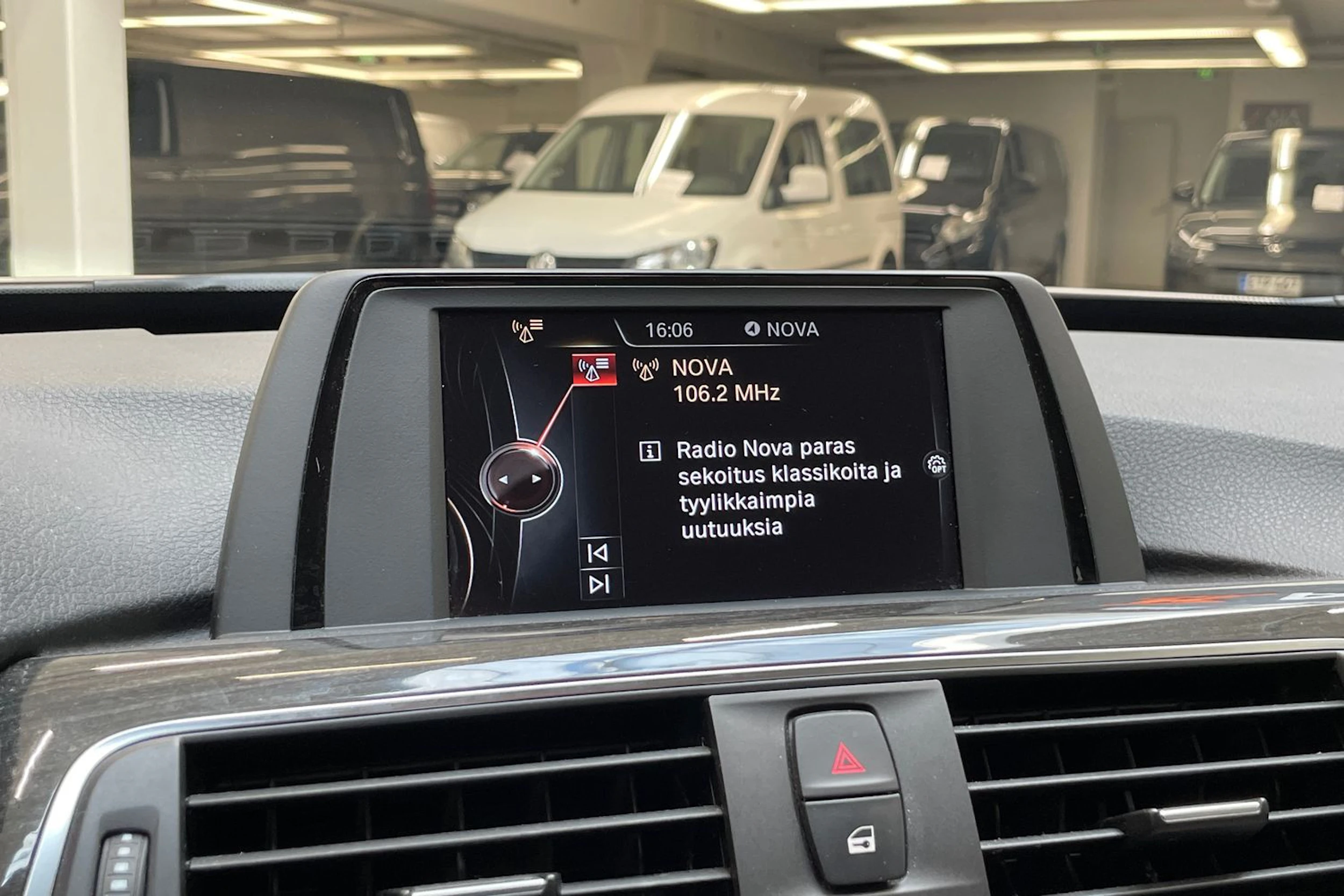 ruskea (beige) BMW 320 Gran Turismo 2017 kuva 19.