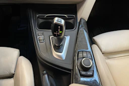 ruskea (beige) BMW 320 Gran Turismo 2017 kuva 23.