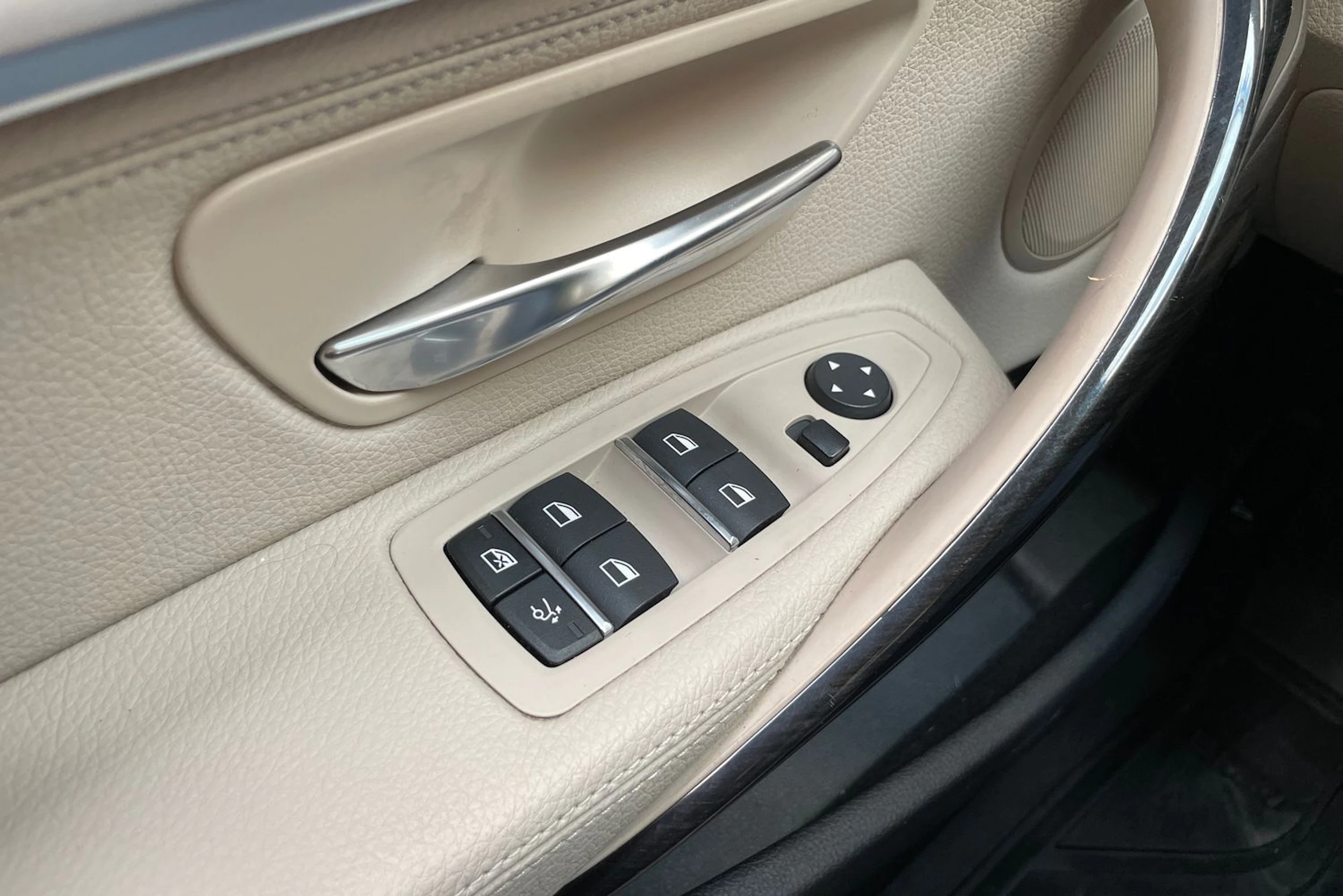 ruskea (beige) BMW 320 Gran Turismo 2017 kuva 25.