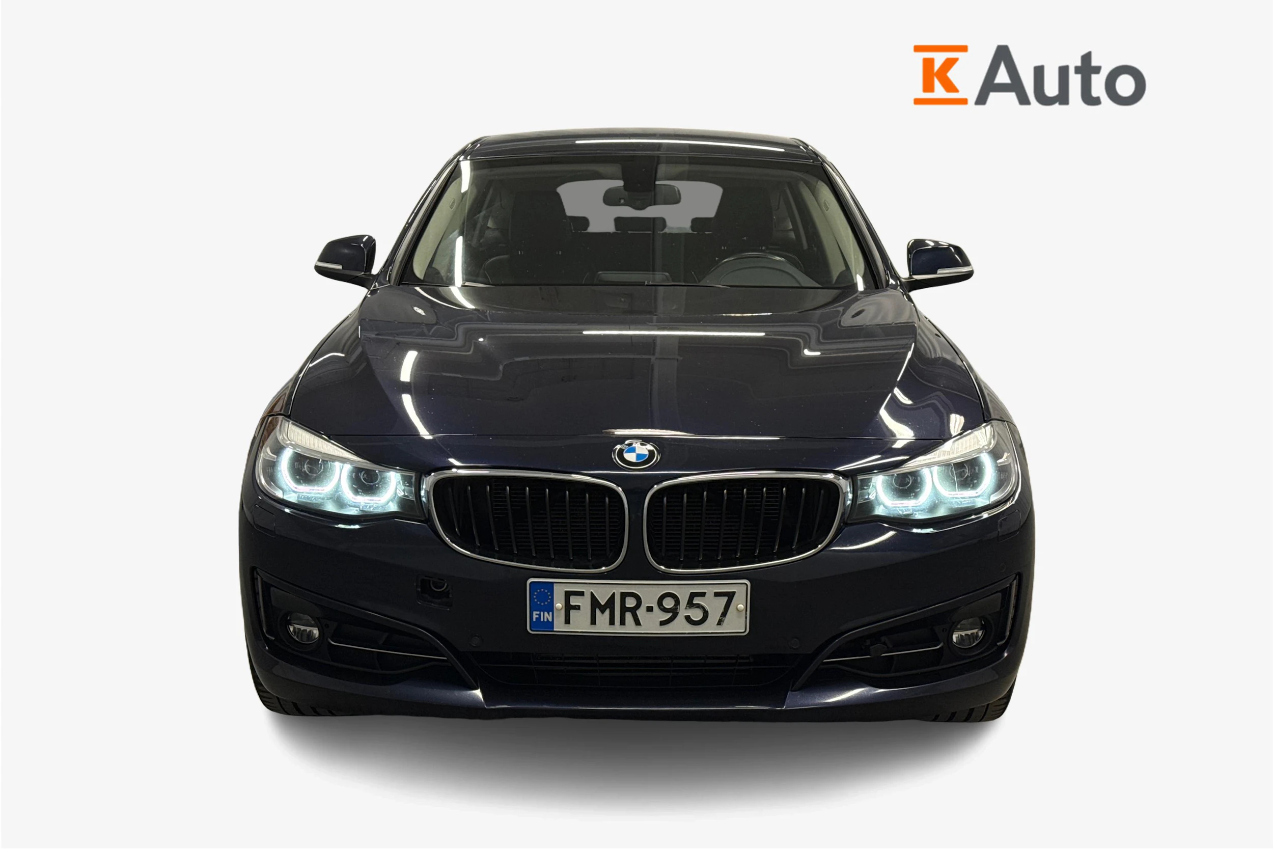 sininen BMW 320 Gran Turismo 2017 kuva 5.