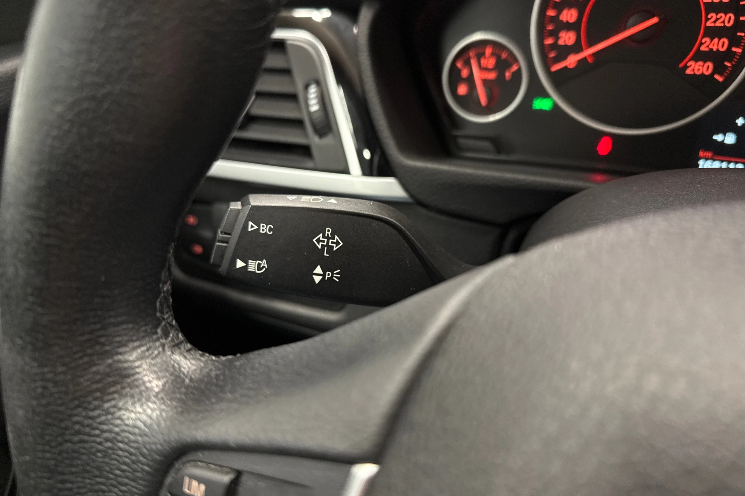 sininen BMW 320 Gran Turismo 2017 kuva 19.