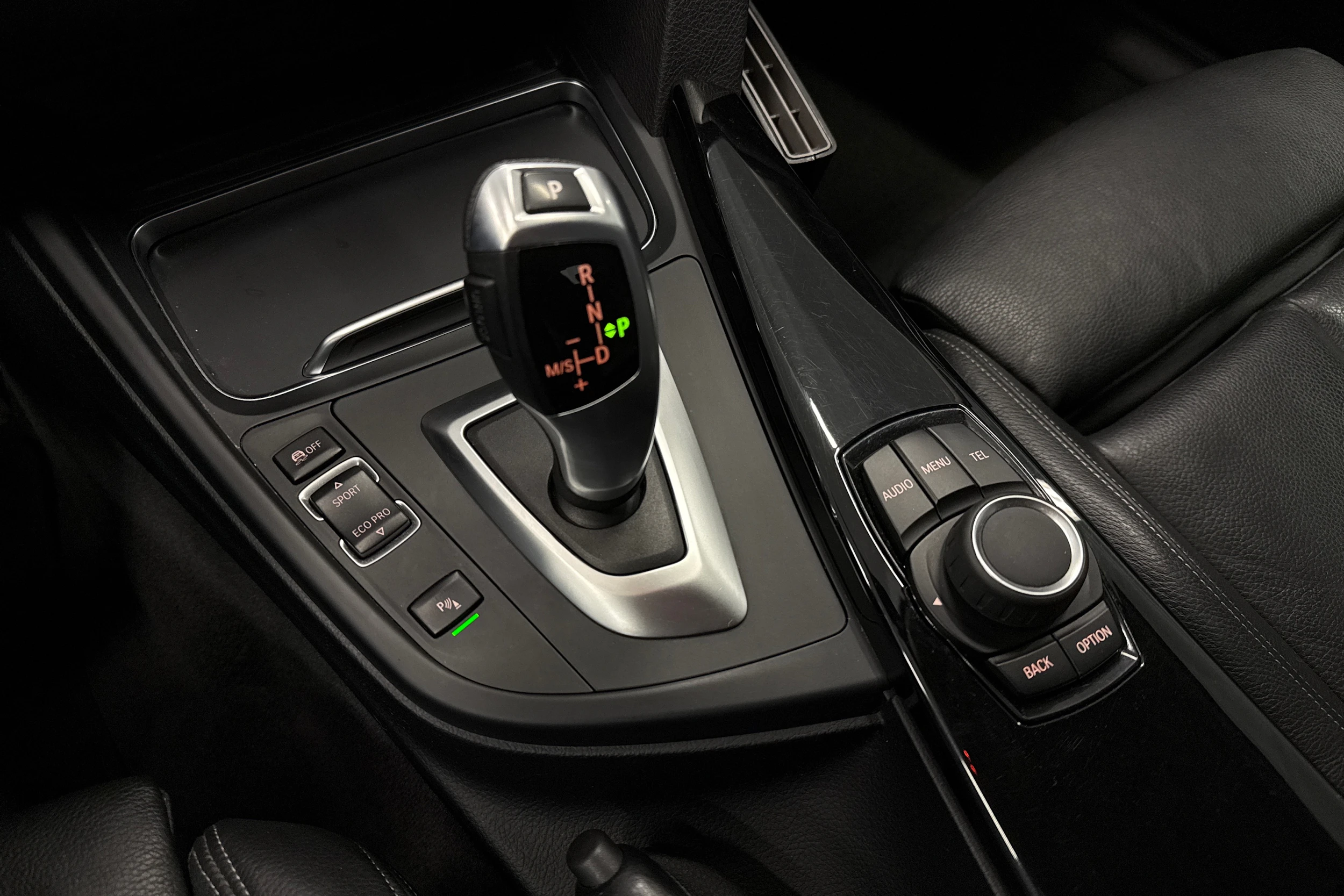 sininen BMW 320 Gran Turismo 2017 kuva 25.