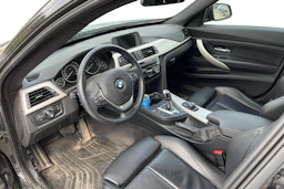 Musta BMW 320 Gran Turismo 2017 kuva 3.