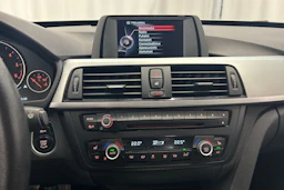 hopea BMW 320 Gran Turismo 2017 kuva 19.