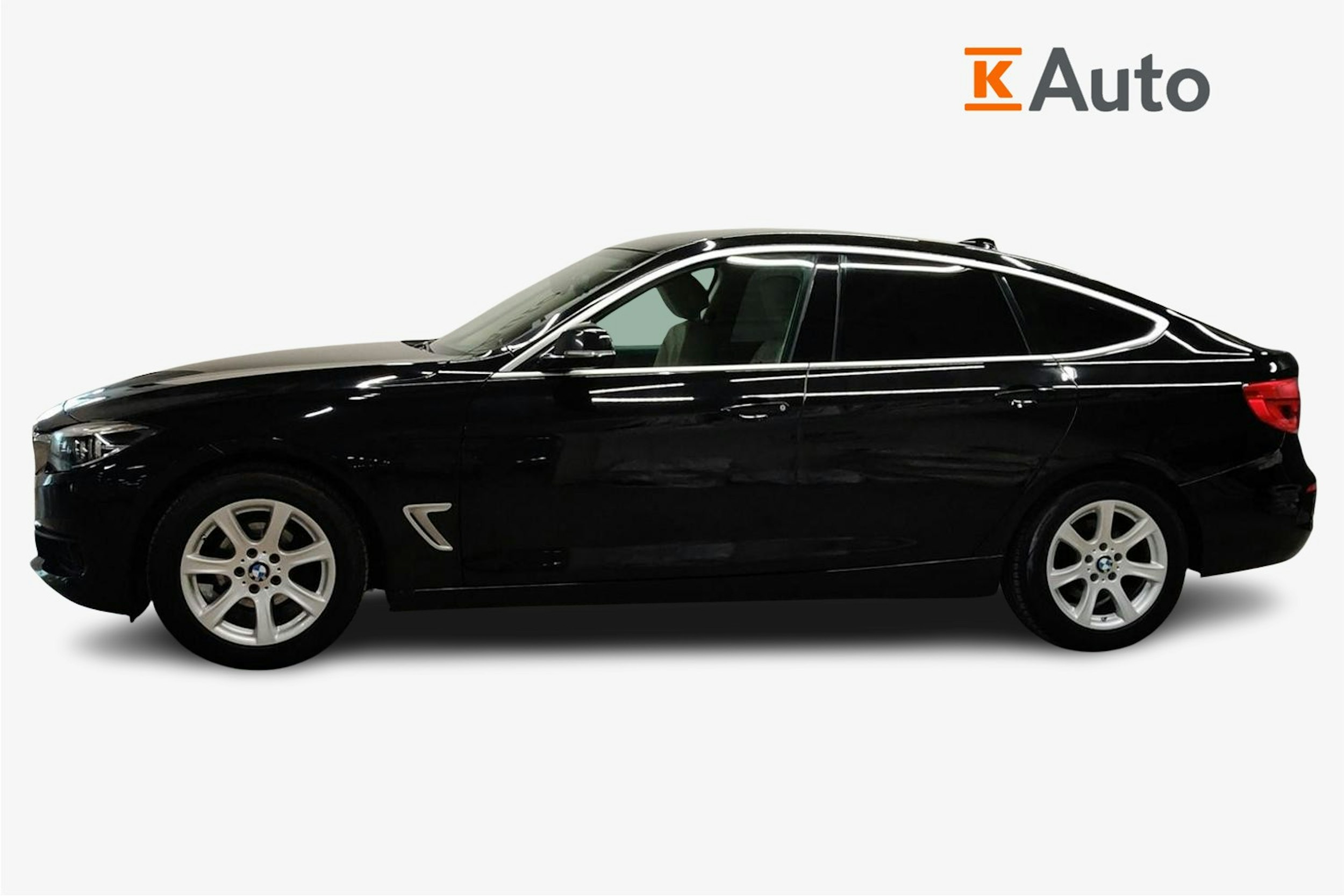 musta BMW 320 Gran Turismo 2017 kuva 5.