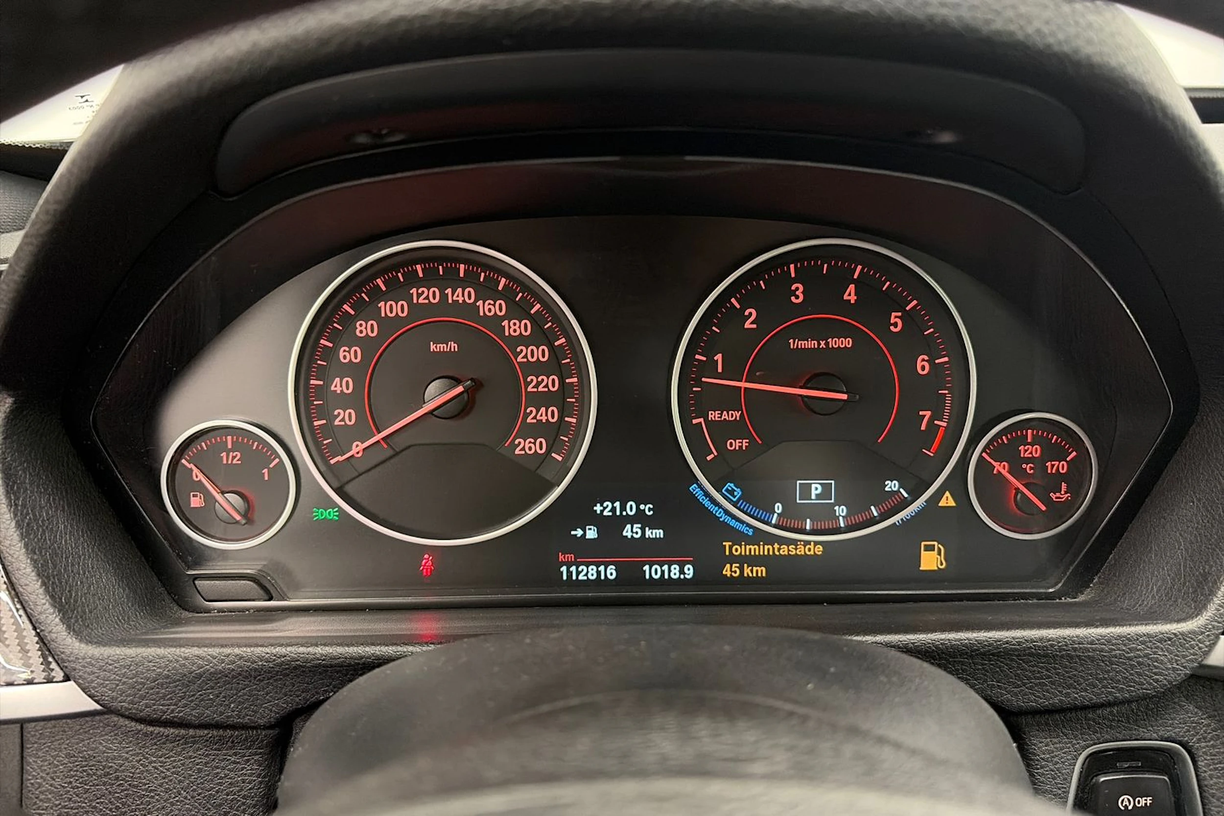 musta BMW 320 Gran Turismo 2017 kuva 18.