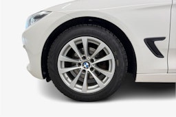 valkoinen BMW 320 Gran Turismo 2017 kuva 11.