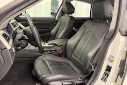 valkoinen BMW 320 Gran Turismo 2017 kuva 16.