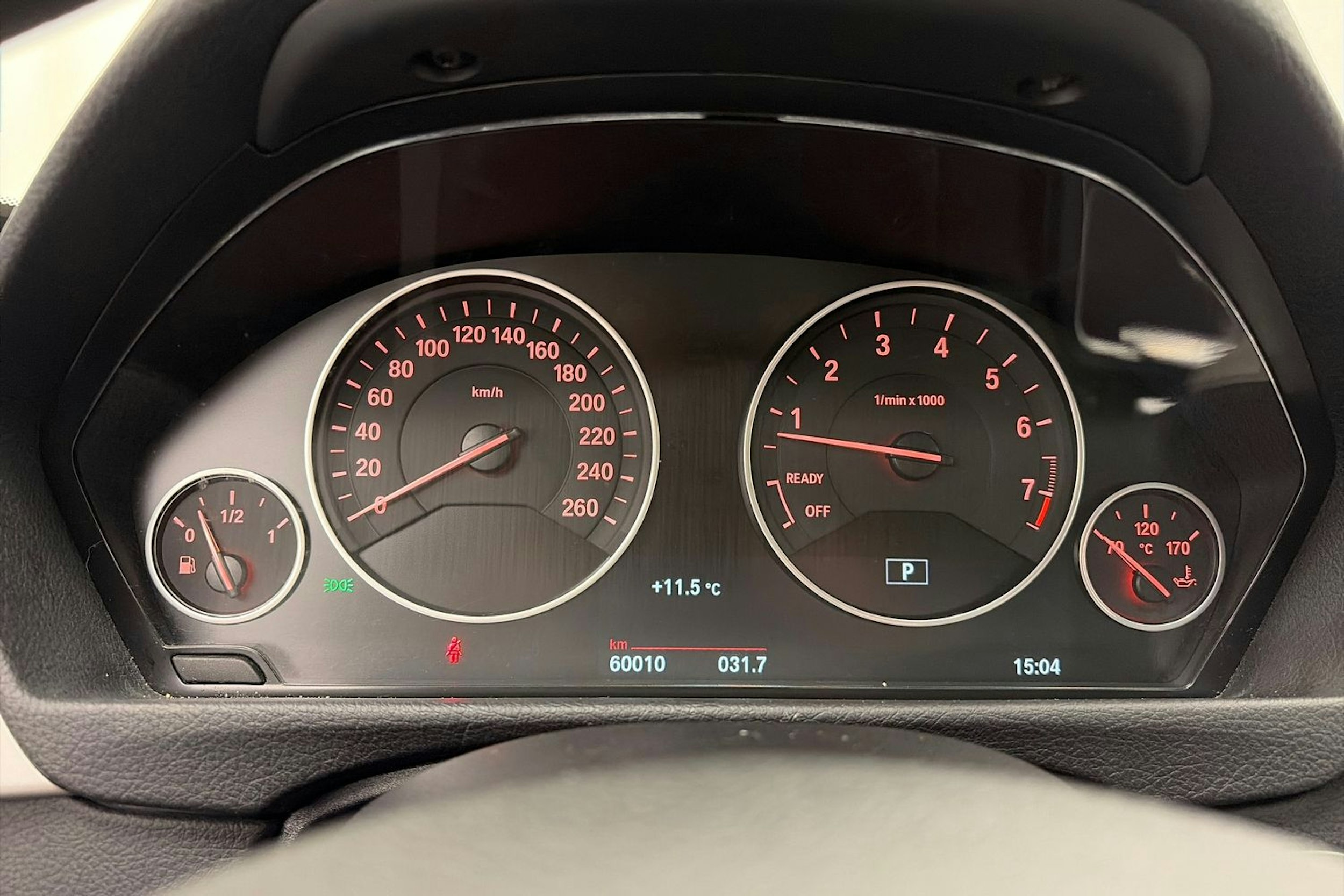 valkoinen BMW 320 Gran Turismo 2017 kuva 17.