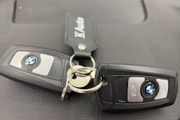 valkoinen BMW 320 Gran Turismo 2017 kuva 27.