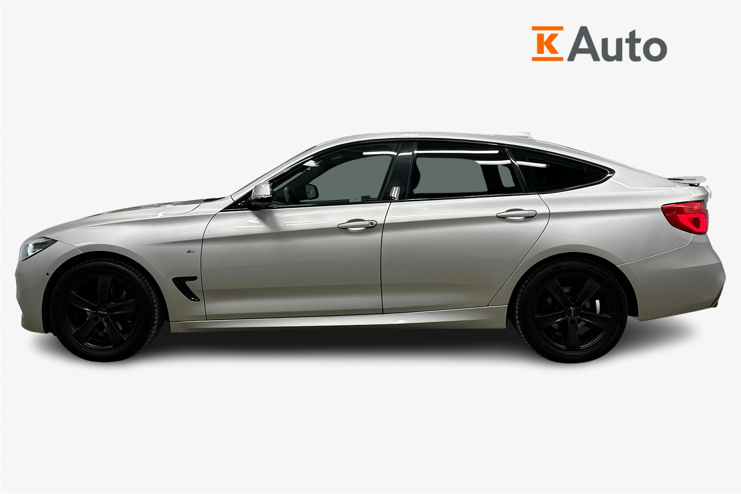 harmaa BMW 320 Gran Turismo 2018 kuva 6.