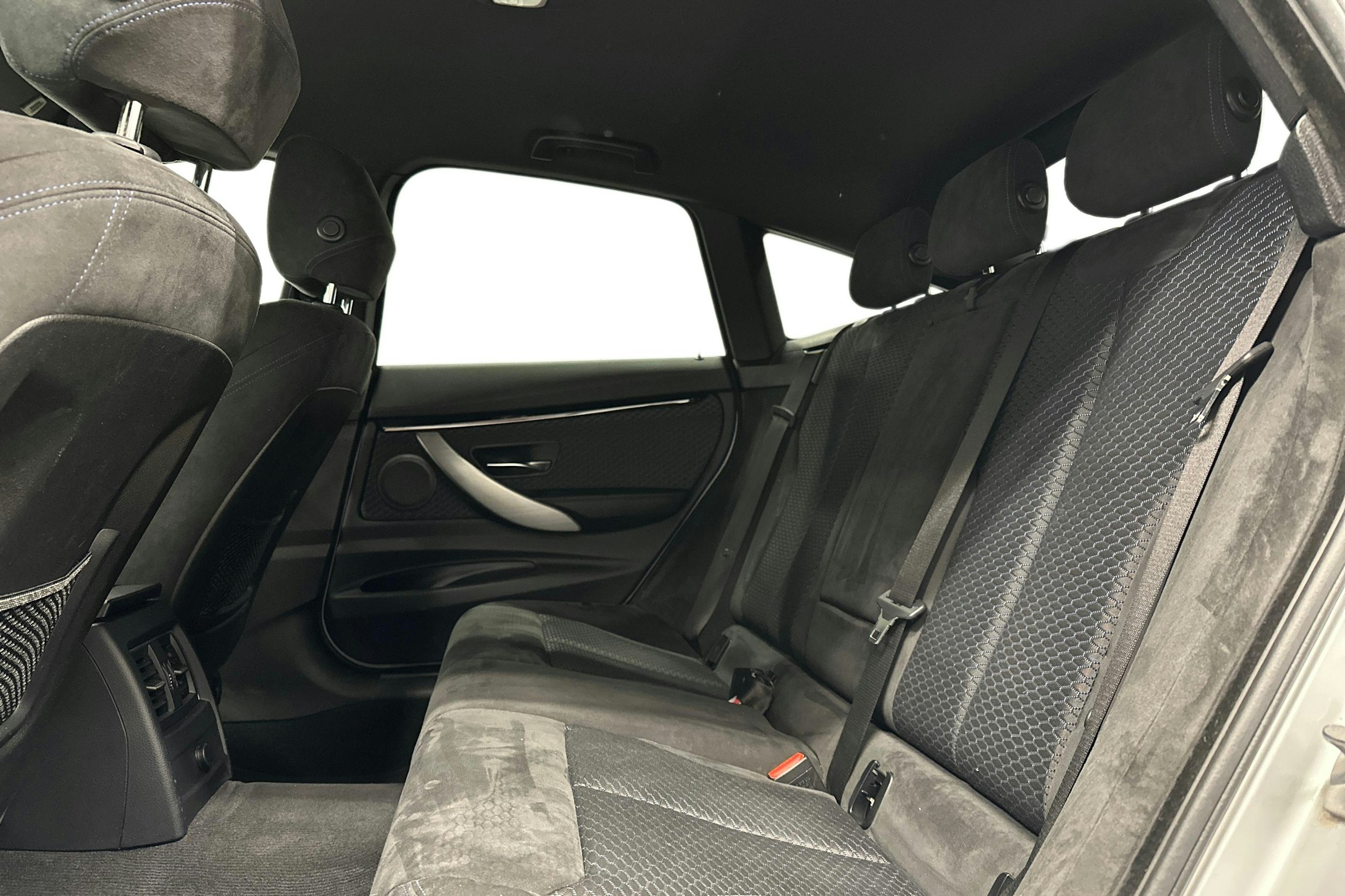 harmaa BMW 320 Gran Turismo 2018 kuva 10.