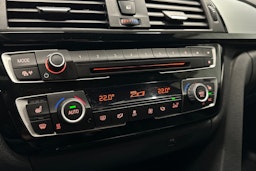 harmaa BMW 320 Gran Turismo 2018 kuva 28.