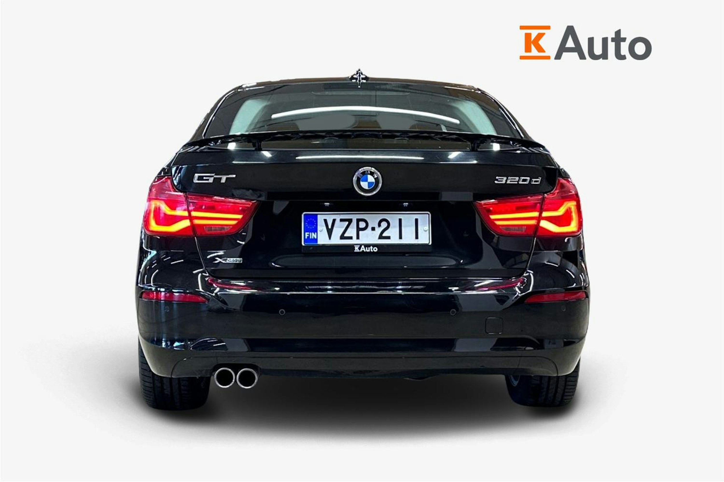 musta BMW 320 Gran Turismo 2018 kuva 3.