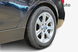 musta BMW 320 Gran Turismo 2018 kuva 11.