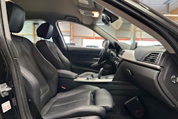 musta BMW 320 Gran Turismo 2018 kuva 15.