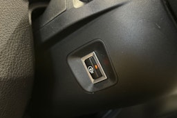 musta BMW 320 Gran Turismo 2018 kuva 18.