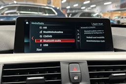 musta BMW 320 Gran Turismo 2018 kuva 21.