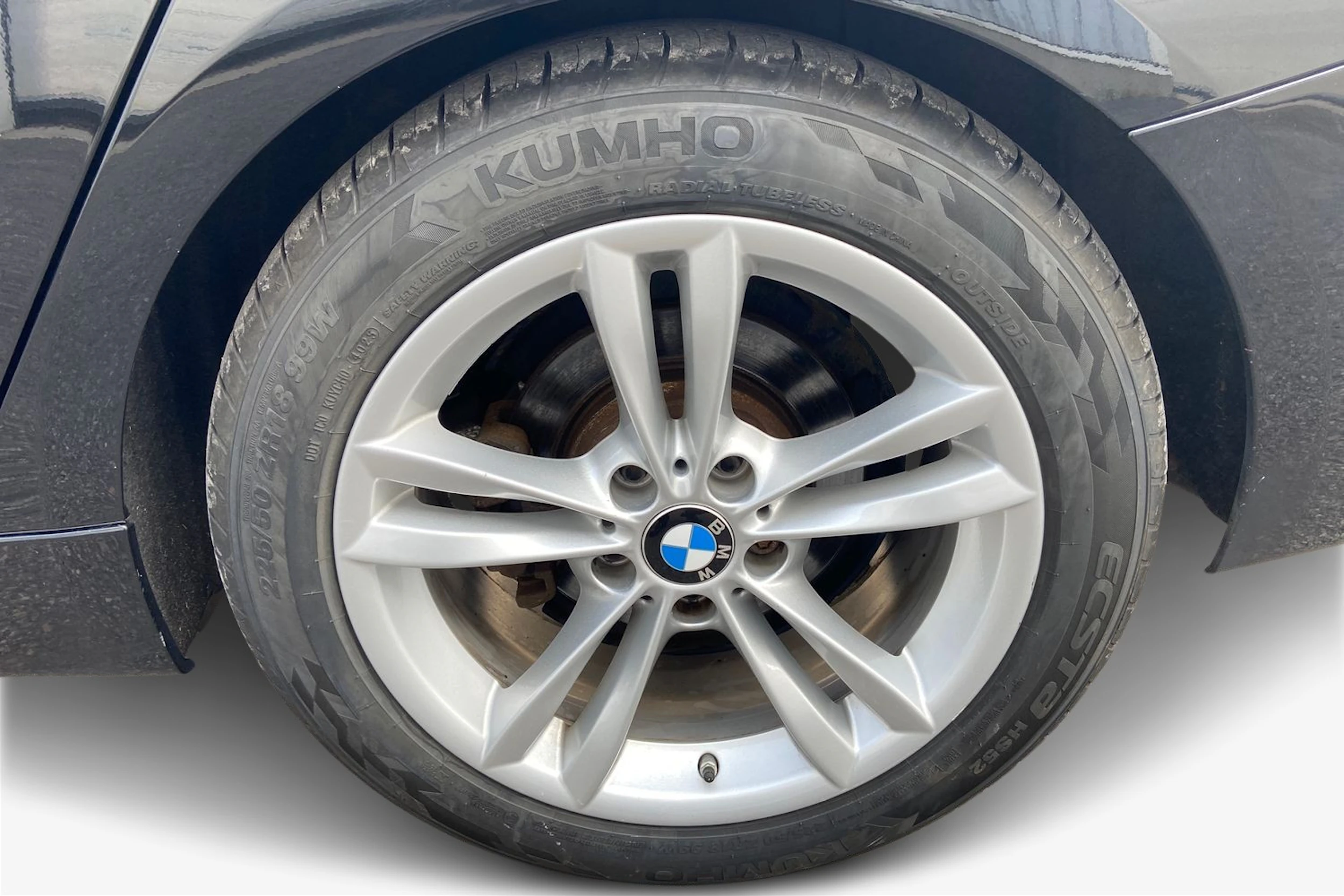 musta BMW 320 Gran Turismo 2019 kuva 9.