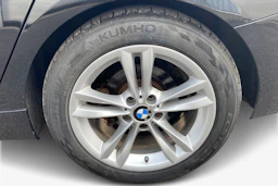 musta BMW 320 Gran Turismo 2019 kuva 9.