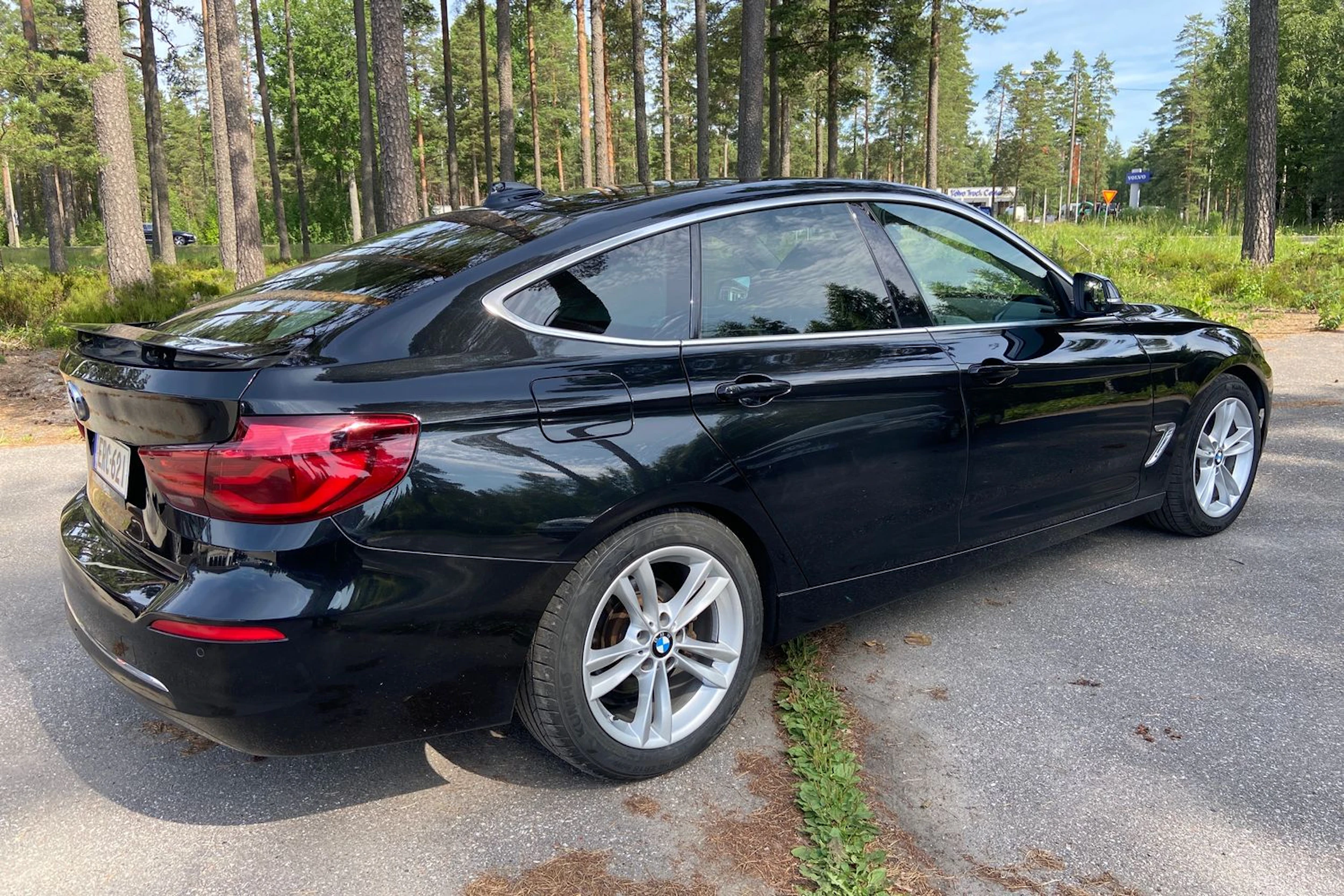 musta BMW 320 Gran Turismo 2019 kuva 15.