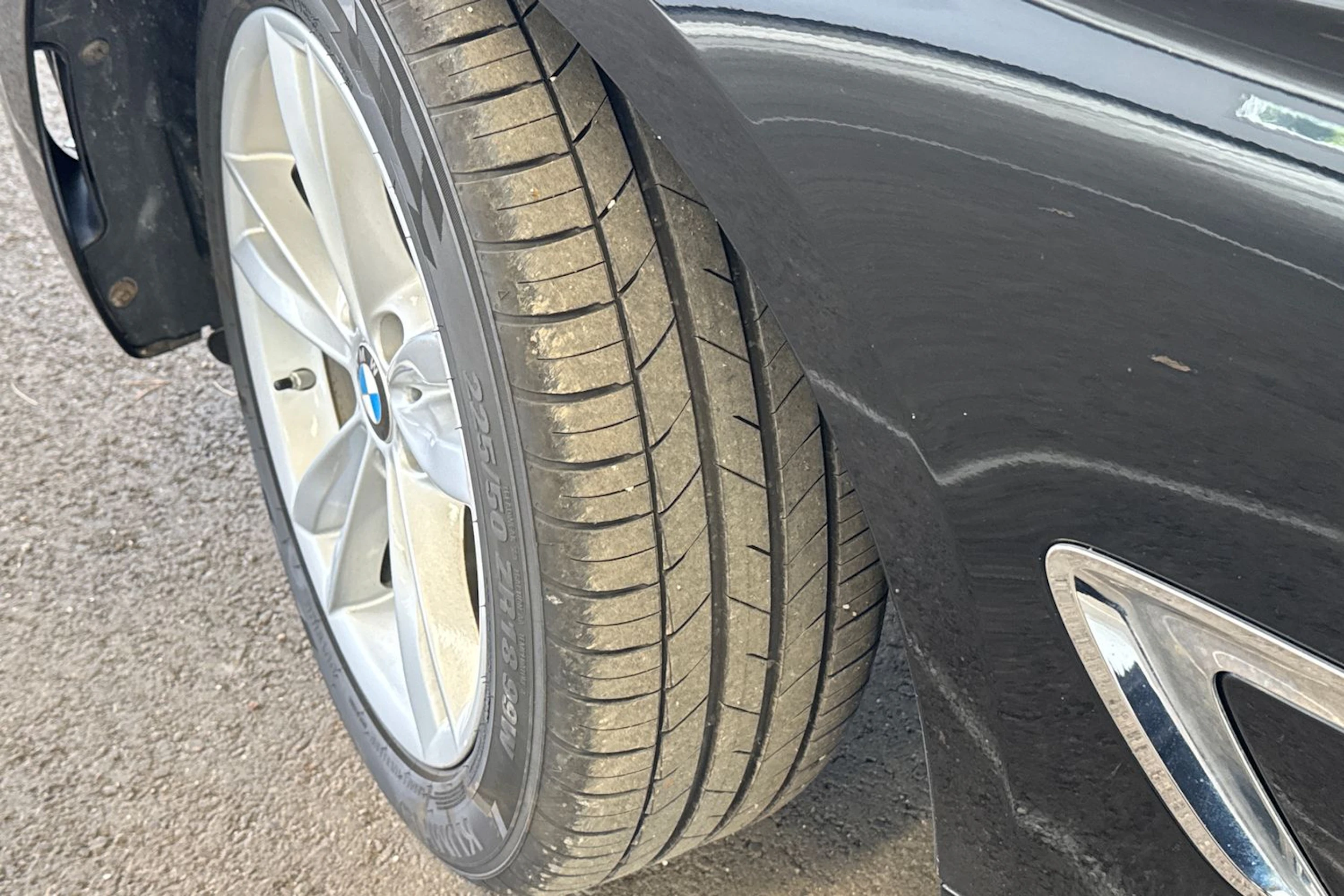 musta BMW 320 Gran Turismo 2020 kuva 10.