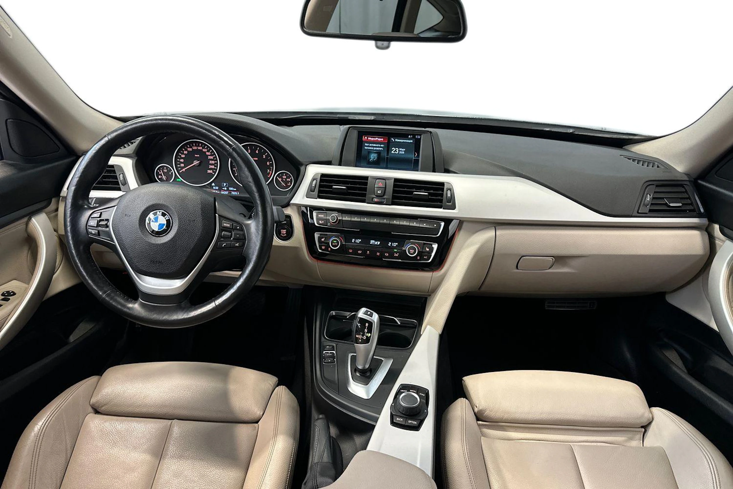 musta BMW 320 Gran Turismo 2020 kuva 8.