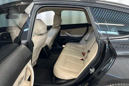 musta BMW 320 Gran Turismo 2020 kuva 10.