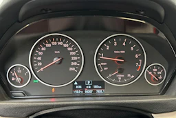 musta BMW 320 Gran Turismo 2020 kuva 16.