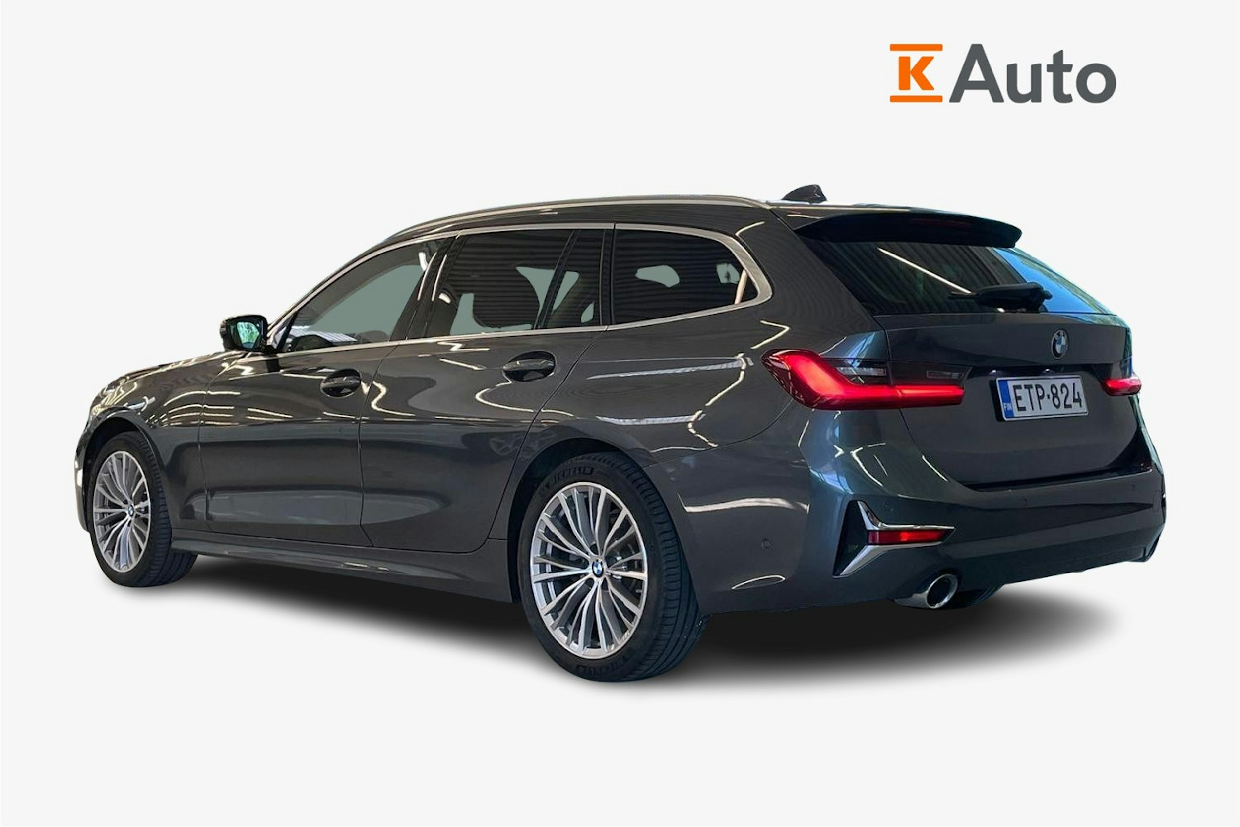 Harmaa BMW 320d 2021 kuva 2.
