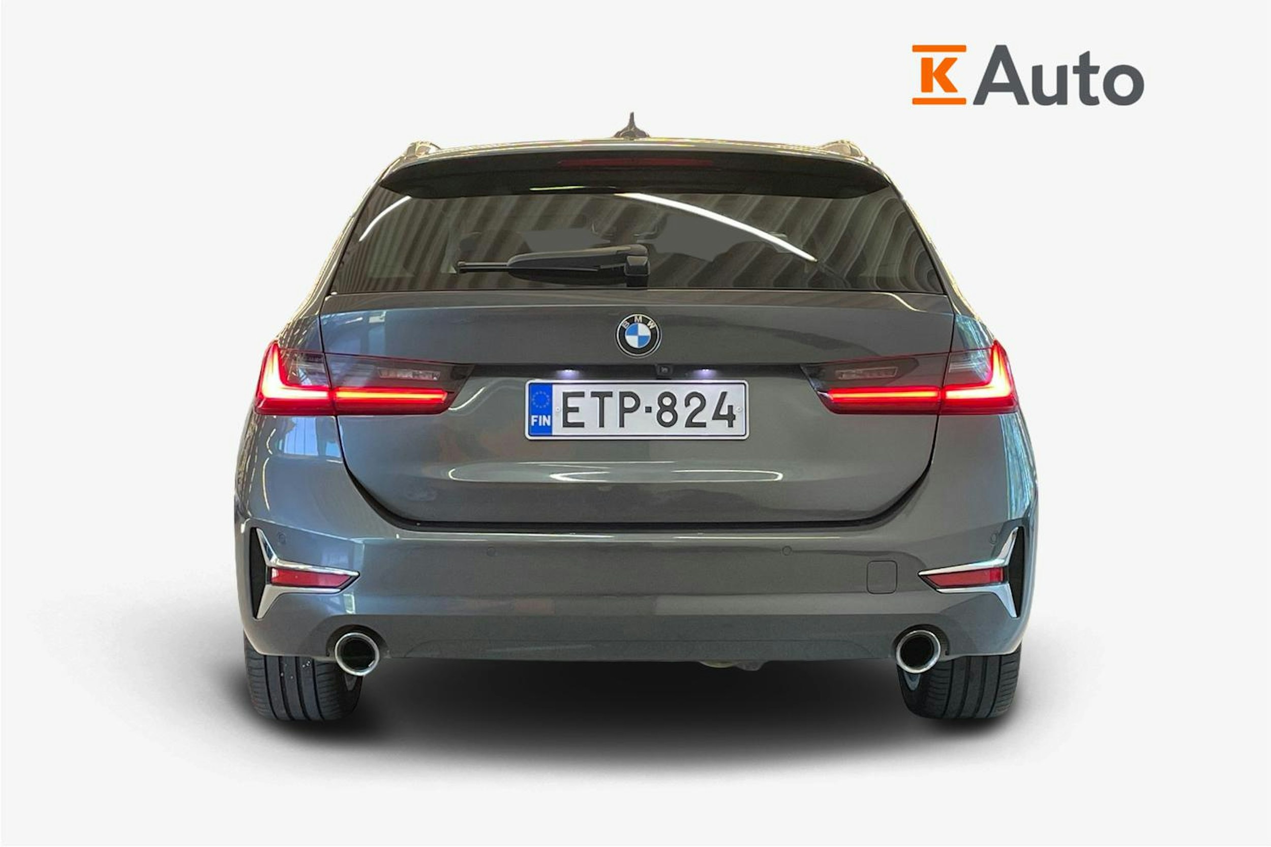 Harmaa BMW 320d 2021 kuva 3.
