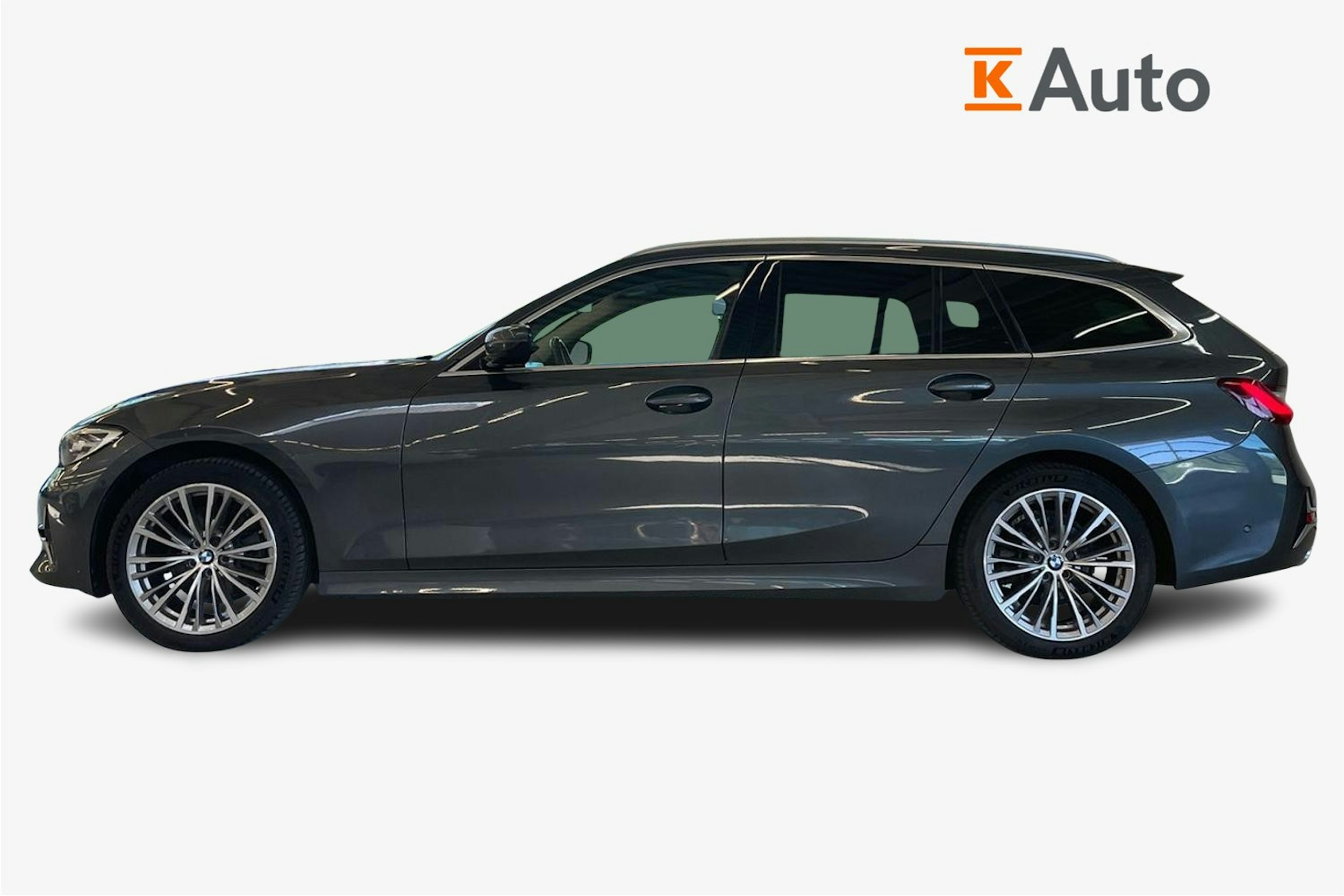 Harmaa BMW 320d 2021 kuva 6.