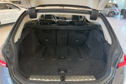 Harmaa BMW 320d 2021 kuva 34.