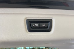 Harmaa BMW 320d 2021 kuva 35.