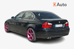 musta BMW 325 2005 kuva 2.