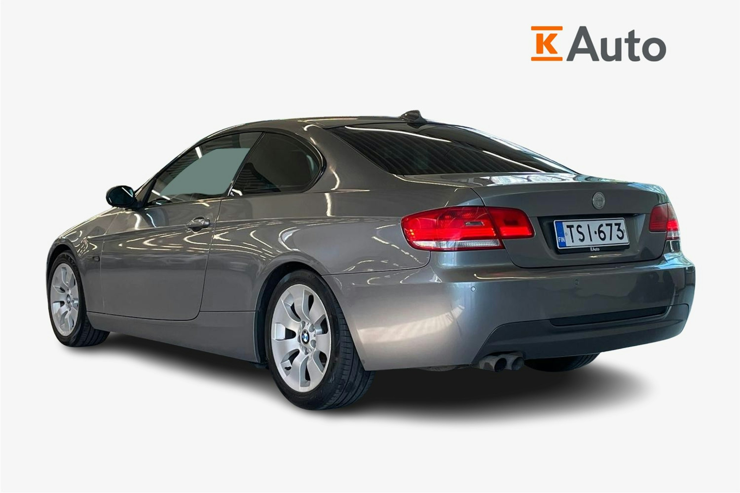 harmaa BMW 325 2006 kuva 2.