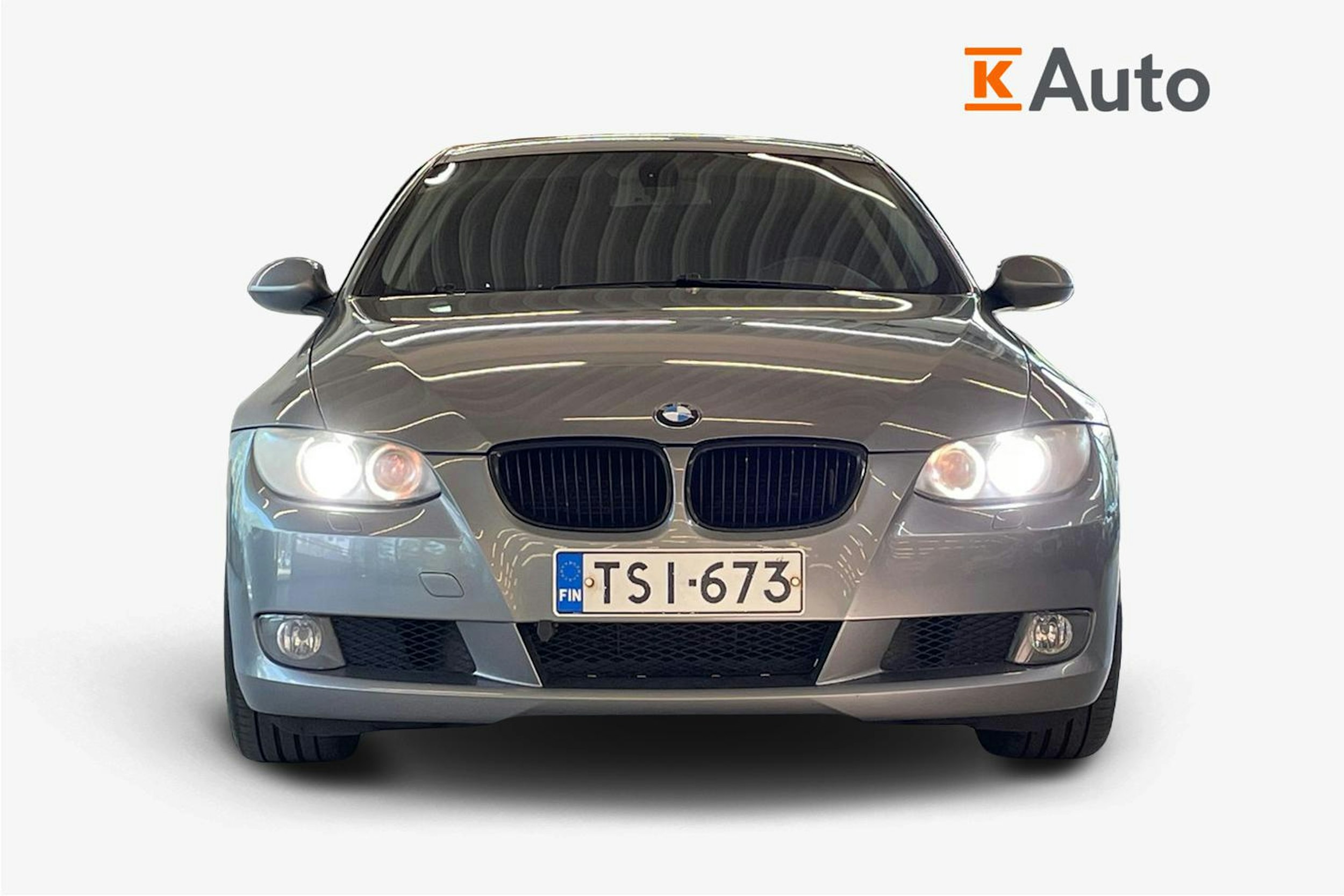 harmaa BMW 325 2006 kuva 5.