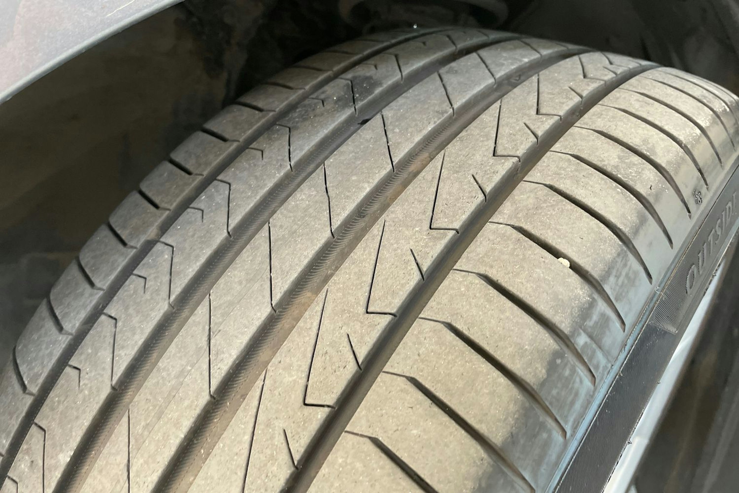 harmaa BMW 325 2006 kuva 14.