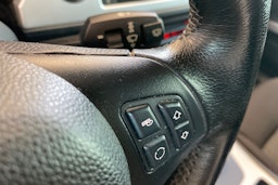 harmaa BMW 325 2006 kuva 19.