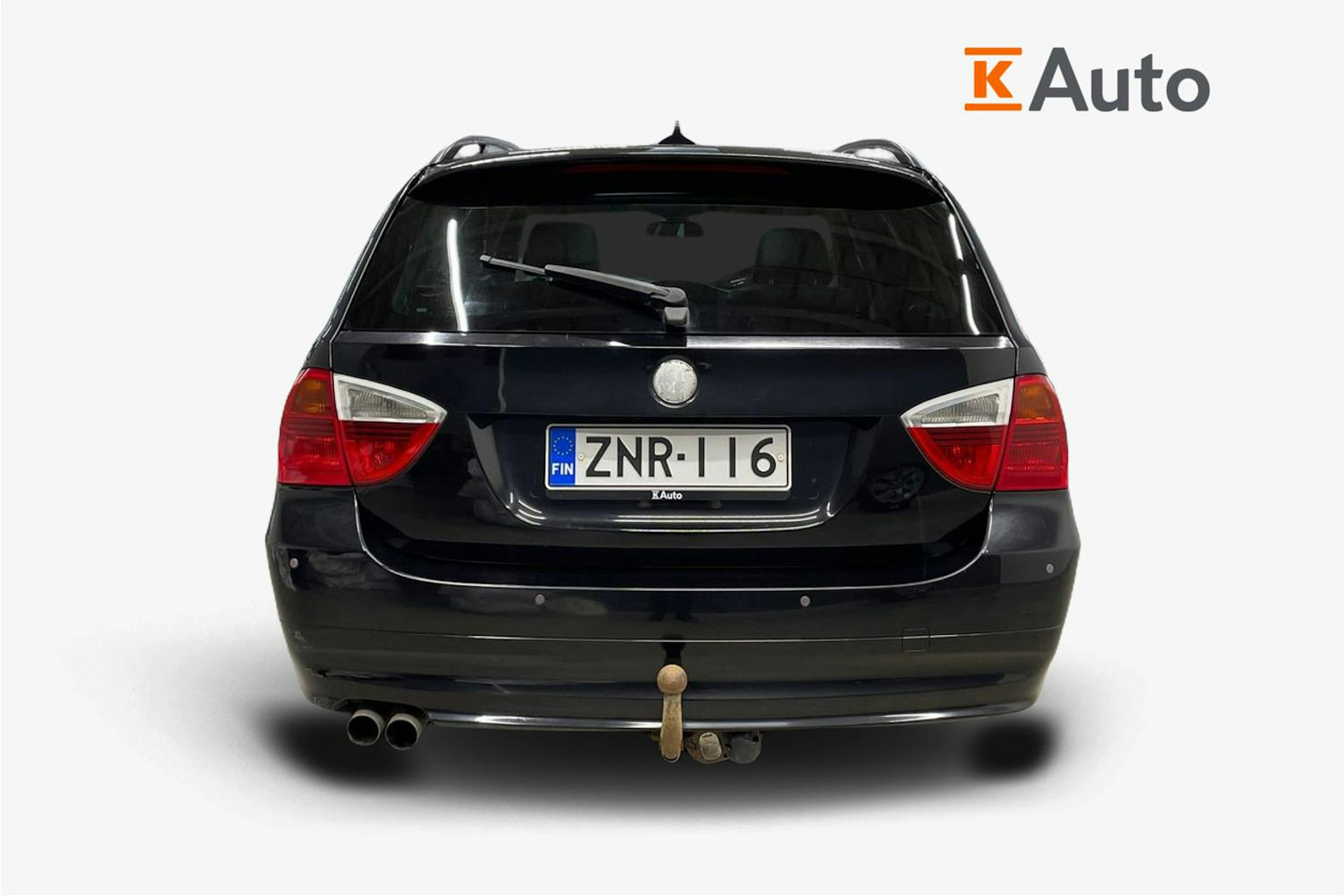 Musta BMW 325 2007 kuva 3.