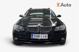 Musta BMW 325 2007 kuva 5.