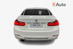 Valkoinen BMW 328 2013 kuva 3.