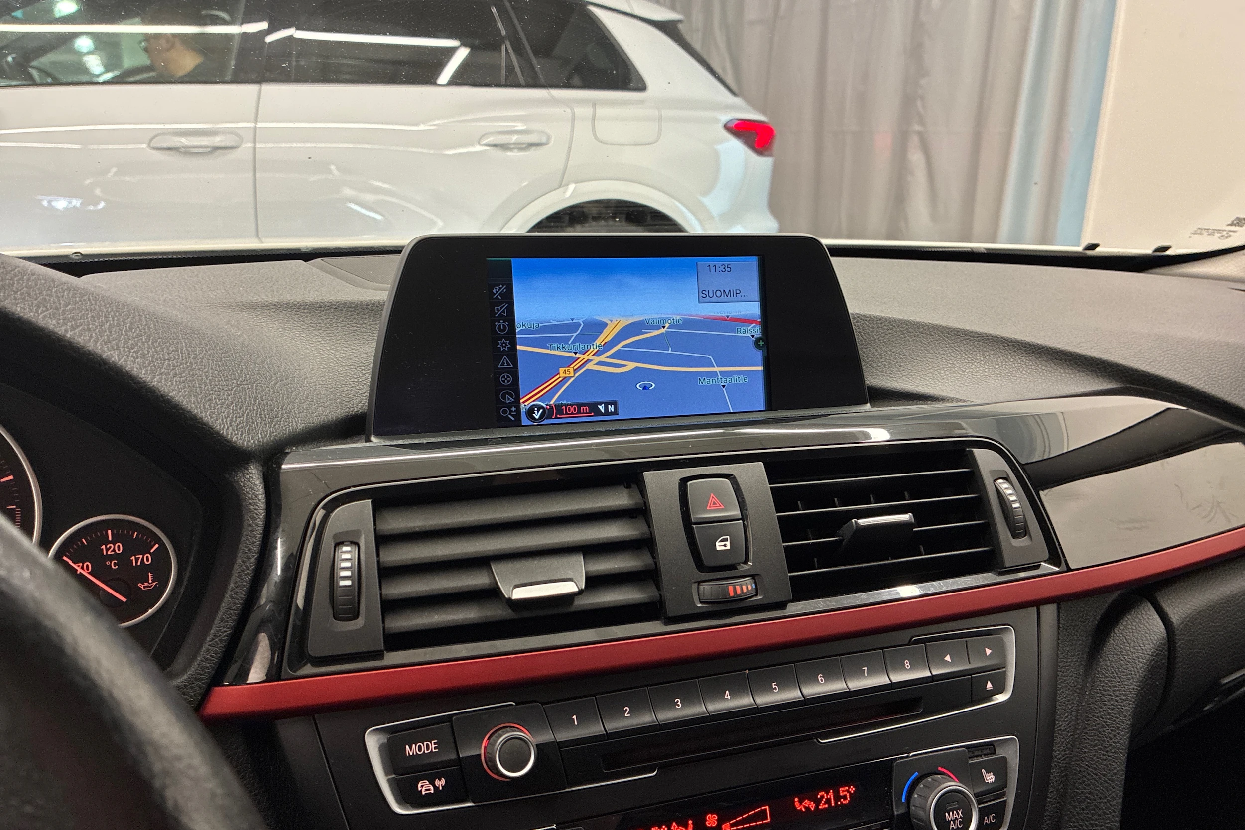 Valkoinen BMW 328 2013 kuva 15.