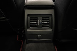 valkoinen BMW 328 2013 kuva 15.
