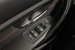 valkoinen BMW 328 2013 kuva 21.
