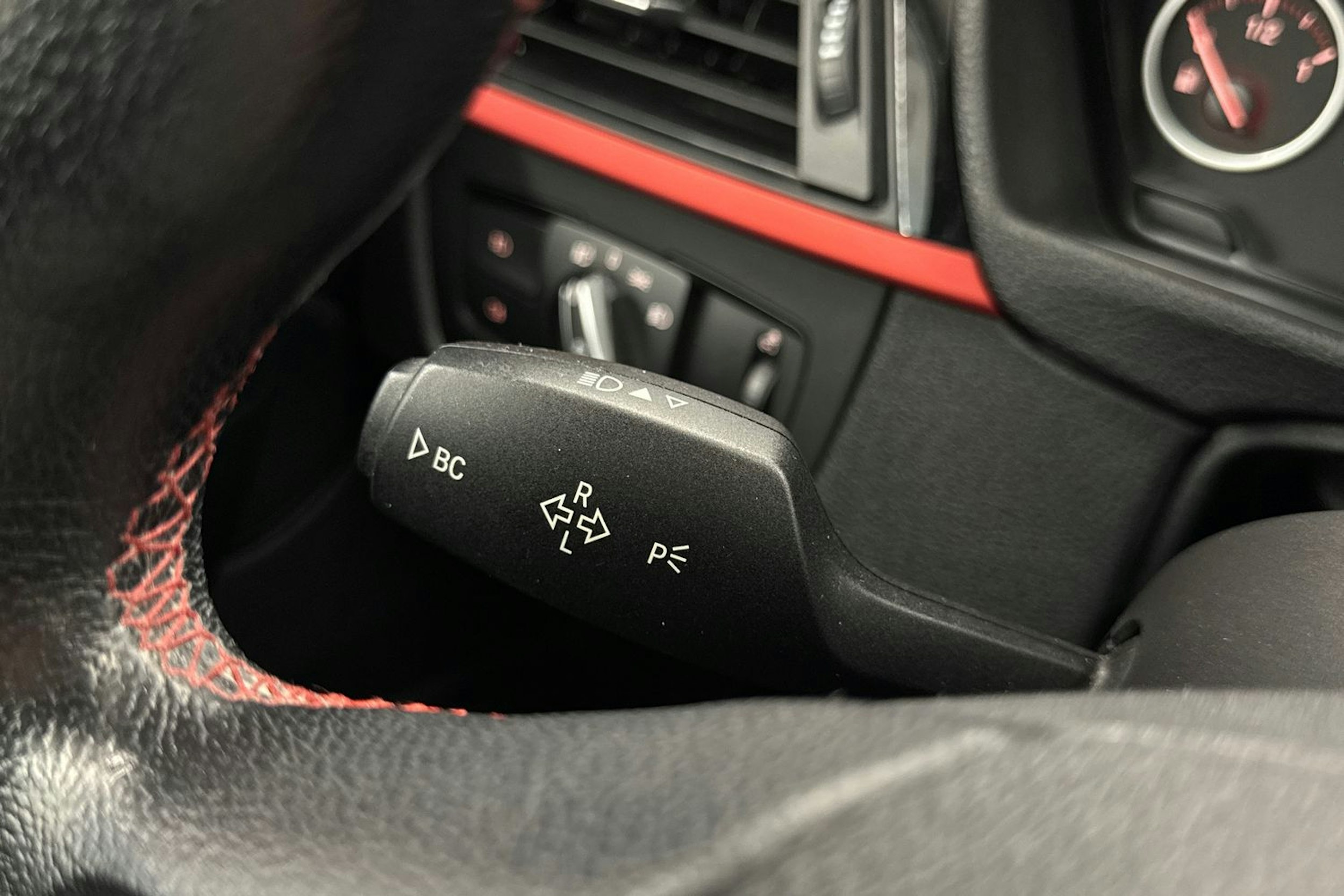 valkoinen BMW 328 2013 kuva 22.